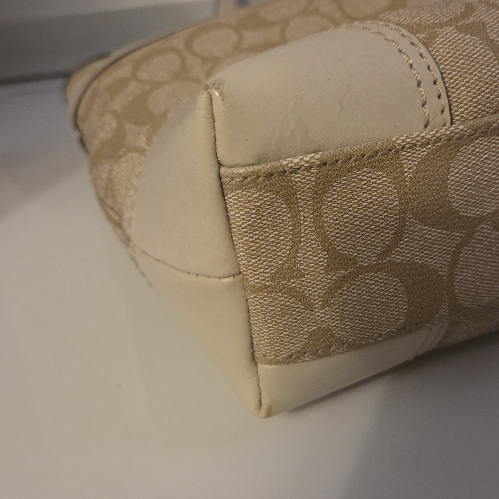 VEUC Coach Chelsea Heritage Leather Shoulder Tote Bag In Beige & Pink Beautiful! - Picture 6 of 11